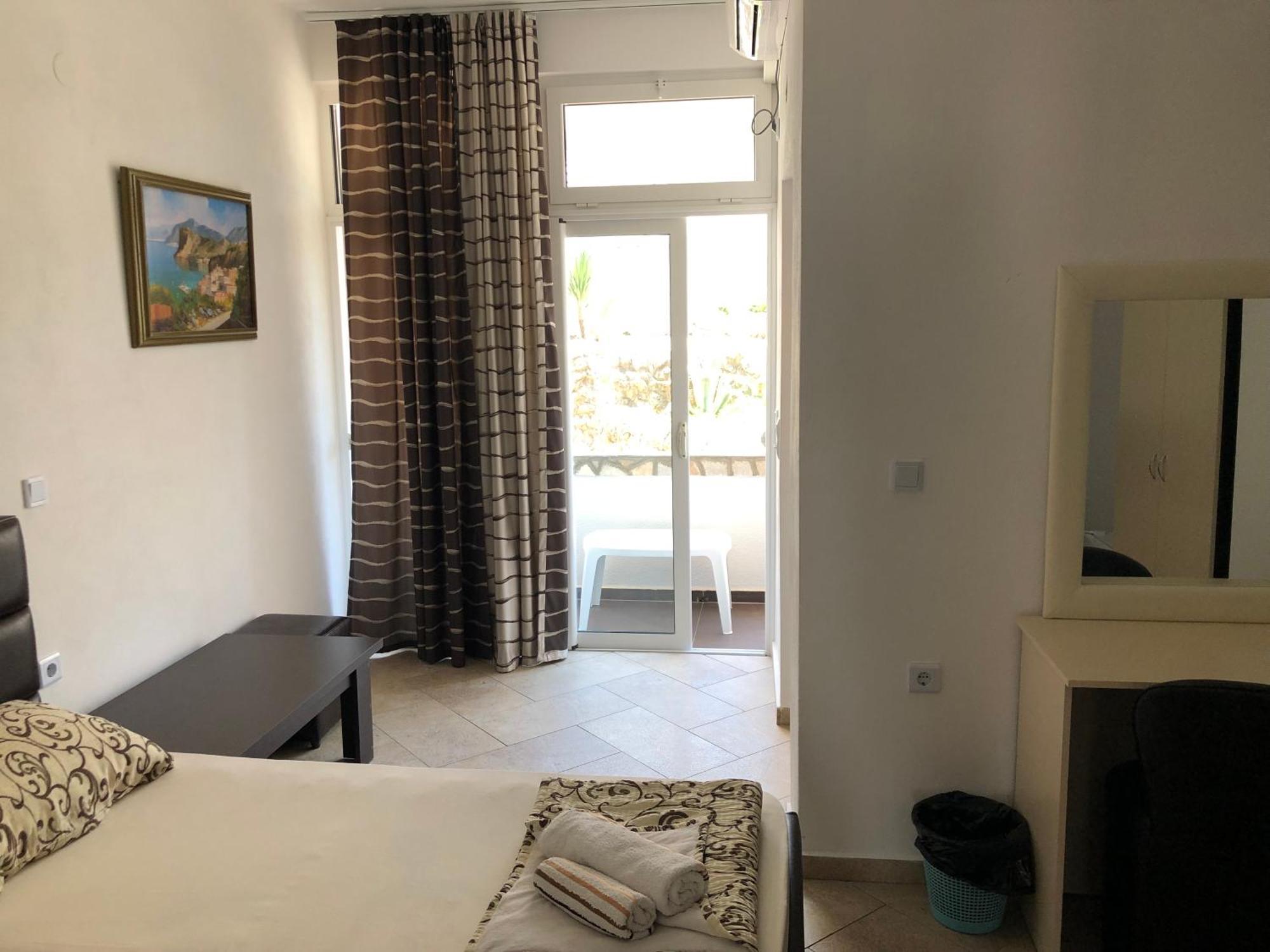 Novalic Hotel Dobra Voda Exteriér fotografie