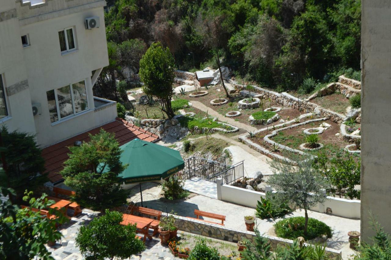 Novalic Hotel Dobra Voda Exteriér fotografie